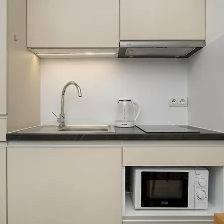 Bright & Modern Kepa Mieszczanska By Renters Apartman *