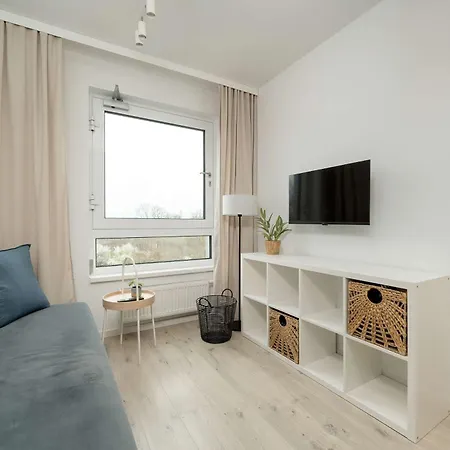 Bright & Modern Kepa Mieszczanska By Renters