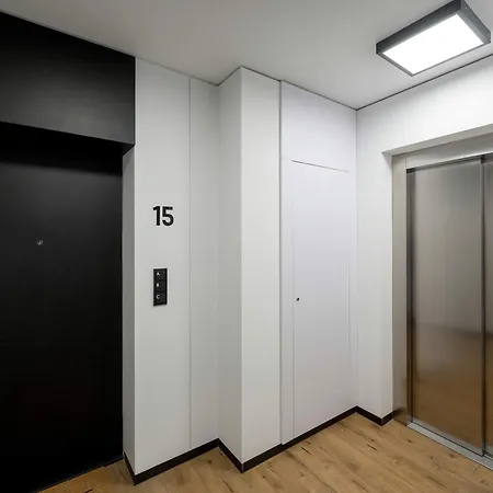 Bright & Modern Kepa Mieszczanska By Renters Daire