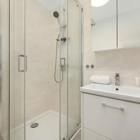 Daire Bright & Modern Kepa Mieszczanska By Renters *