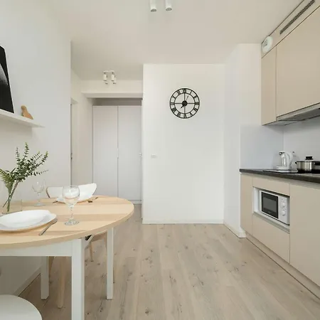 Daire Bright & Modern Kepa Mieszczanska By Renters